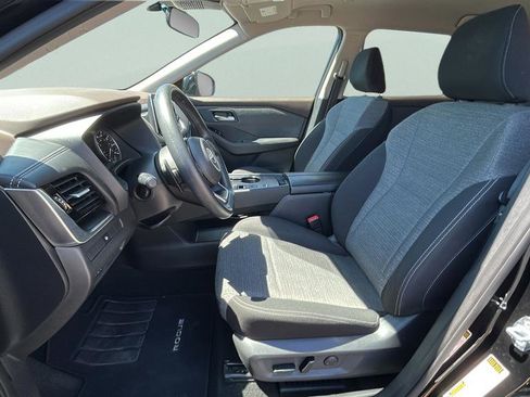Used 2022 Nissan Rogue SV FWD image 14