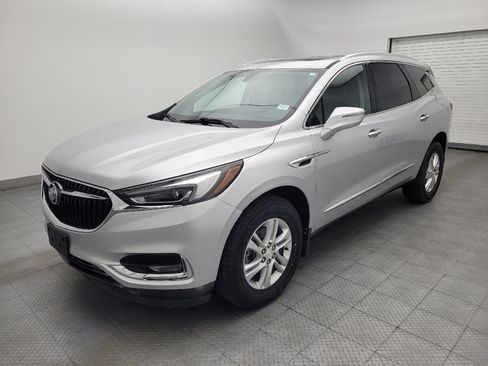 Used 2021 Buick Enclave Essence w/ Sound and Sites Package AWD/4WD image 2