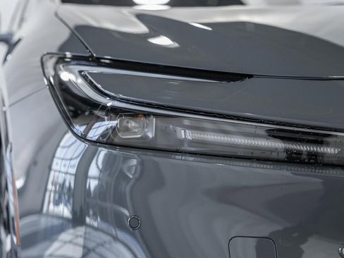 New 2026 Toyota Prius Plug-In Hybrid image 12