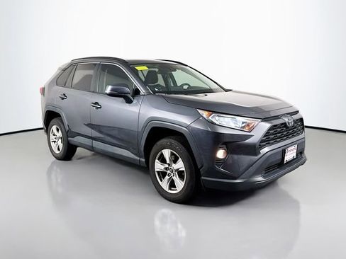 Used 2021 Toyota RAV4 XLE w/ Convenience Package image 8