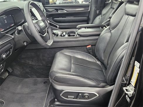 Used 2022 Jeep Wagoneer Series I w/ Premium Group I image 4