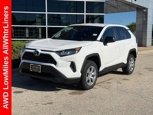 Used 2022 Toyota RAV4 LE AWD/4WD image 7