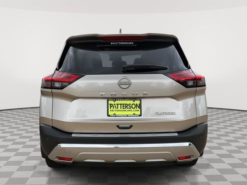Used 2023 Nissan Rogue Platinum FWD image 3