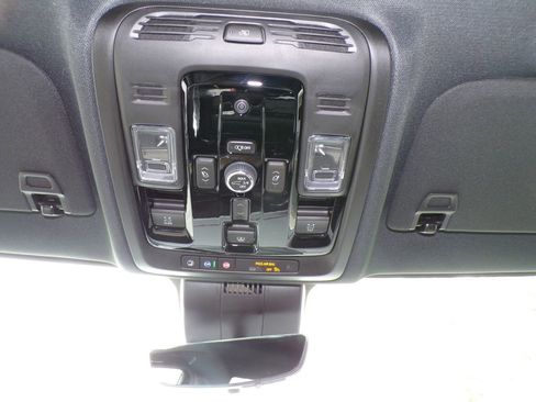 New 2026 Chevrolet Tahoe High Country AWD/4WD image 28