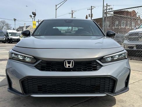 Used 2025 Honda Civic Sport image 2
