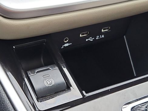 Used 2020 Subaru Outback Limited image 23