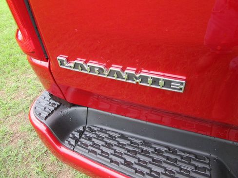 New 2026 RAM 1500 Laramie w/ Laramie Southwest Edition AWD/4WD image 10