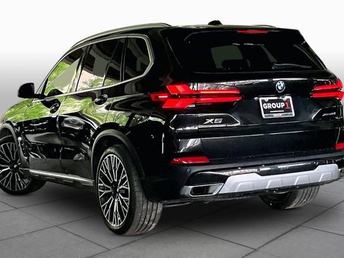 Used 2024 BMW X5 xDrive40i AWD/4WD image 11