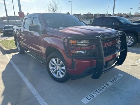 Used 2020 Chevrolet Silverado 1500 Custom w/ Custom Value Package image 1