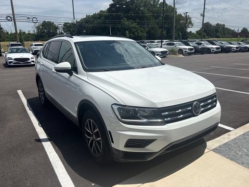 Used 2020 Volkswagen Tiguan SE FWD image 7