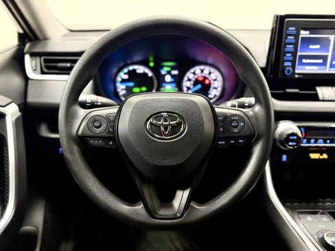 Used 2021 Toyota RAV4 XLE w/ Carpet Mat Package (TMS) AWD/4WD image 17