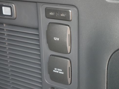 New 2025 Ford Expedition Active image 25