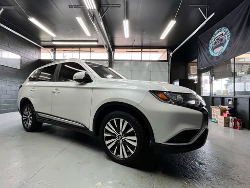 Used 2020 Mitsubishi Outlander SEL AWD/4WD image 1
