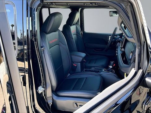 New 2026 Jeep Wrangler Unlimited Rubicon AWD/4WD image 16