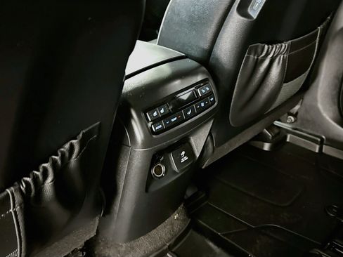 Used 2023 Hyundai Palisade Limited AWD/4WD image 29
