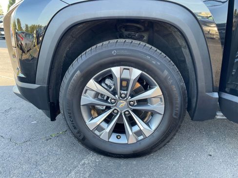 Used 2025 Chevrolet Equinox LT image 23