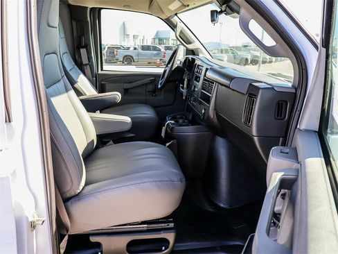 New 2025 Chevrolet Express 2500 Work Van w/ Driver Convenience Package image 16