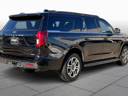 Used 2025 Ford Expedition Max Active image 13
