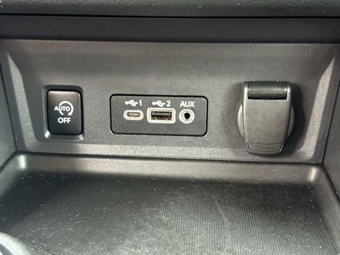 Certified 2025 Nissan Sentra SV image 24