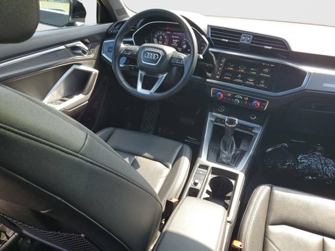 Used 2025 Audi Q3 2.0T Premium Plus w/ Premium Plus Package AWD/4WD image 11