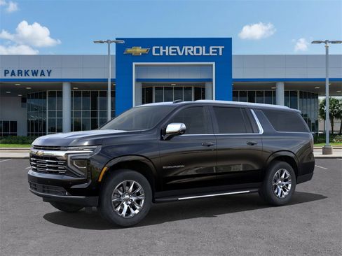 New 2025 Chevrolet Suburban Premier image 2
