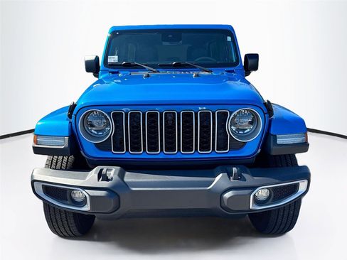 Used 2024 Jeep Wrangler Sahara w/ Technology Group image 2