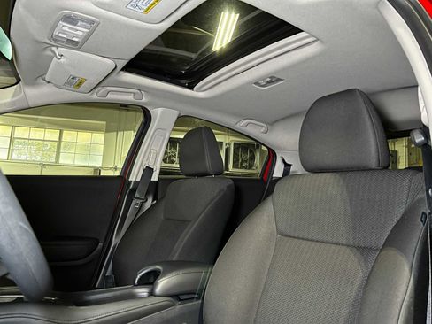 Used 2017 Honda HR-V EX image 23