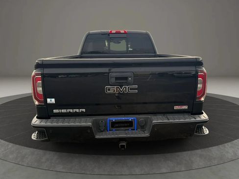 Used 2018 GMC Sierra 1500 SLT AWD/4WD image 4