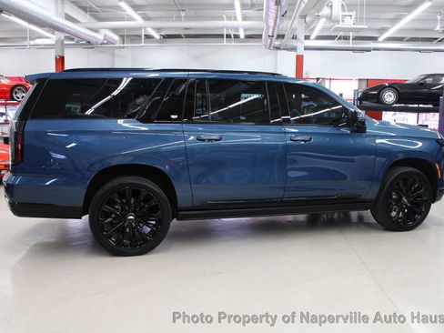 Used 2025 Cadillac Escalade ESV Sport Platinum w/ LPO, ONYX Package image 83