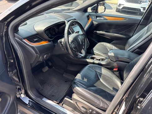 Used 2018 Lincoln MKC Select FWD image 23