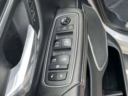 Used 2021 RAM 1500 Laramie AWD/4WD image 13