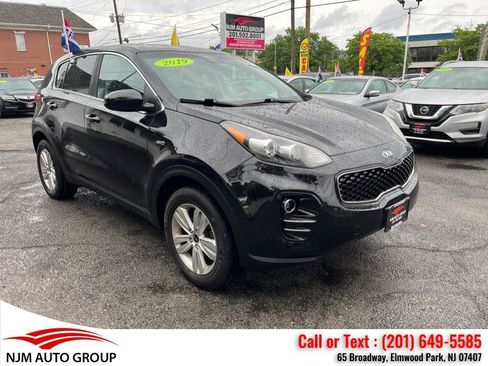 Used 2019 Kia Sportage LX AWD/4WD image 1