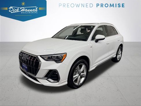 Used 2022 Audi Q3 2.0T Premium w/ Convenience Package image 1