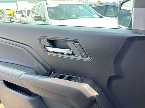 New 2026 GMC Canyon Elevation w/ Convenience Package image 9