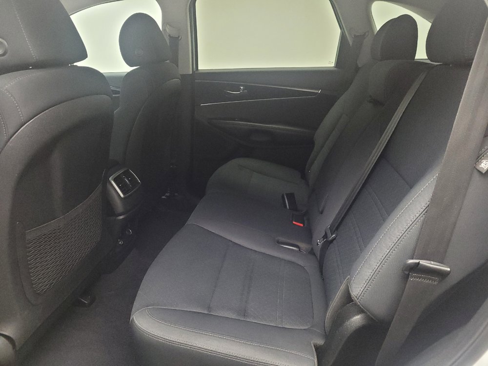 Used 2019 Kia Sorento AWD image 18