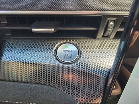 Certified 2021 Ford Mustang Mach-E GT w/ GT Performance Edition image 17