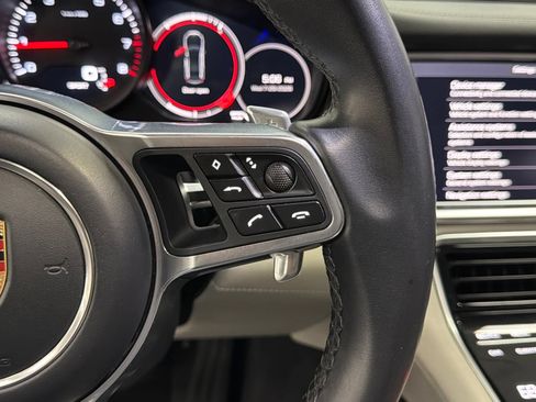 Used 2019 Porsche Panamera 4 AWD/4WD image 32