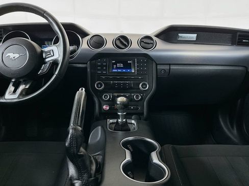 Used 2018 Ford Mustang GT RWD image 25