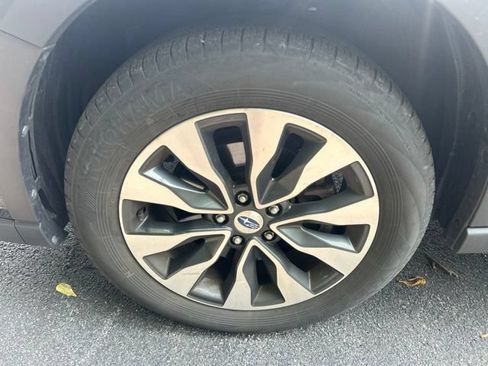 Certified 2023 Subaru Outback Limited AWD/4WD image 13