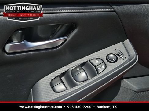 Used 2024 Nissan Sentra SV FWD image 24