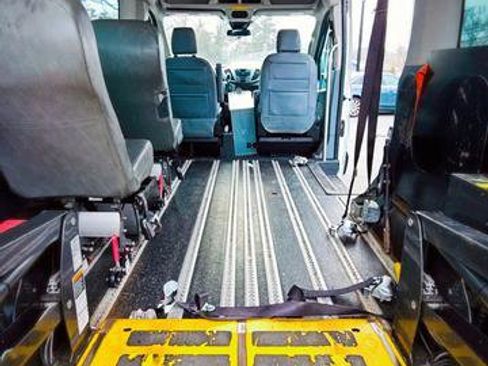 Used 2018 Ford Transit 150 XL image 2