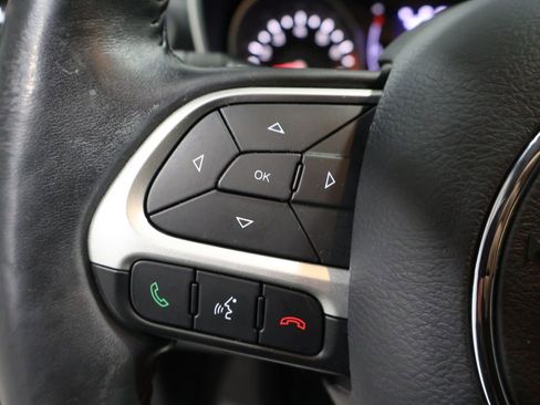 Used 2019 Jeep Compass Altitude image 34