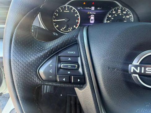 Used 2023 Nissan Maxima SV w/ Floor Mat Group FWD image 18
