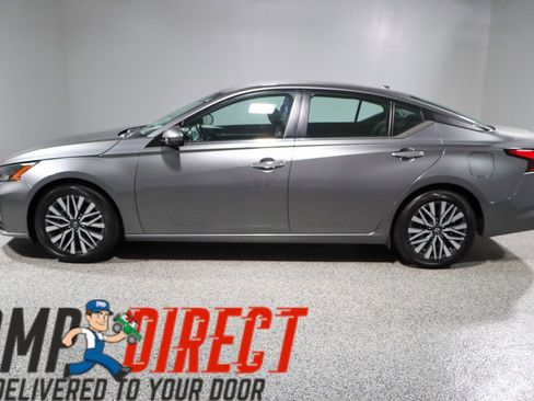 Used 2023 Nissan Altima 2.5 SV image 10