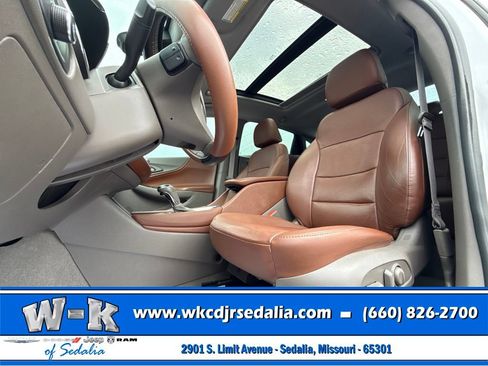 Used 2018 Chevrolet Malibu Premier w/ Premier Sun and Wheel Package FWD image 21