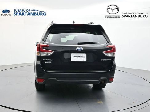 Used 2024 Subaru Forester Premium AWD/4WD image 7