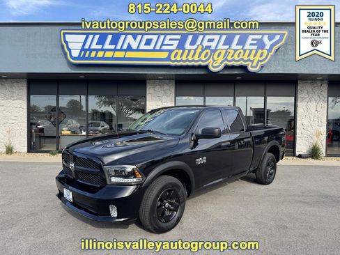 Used 2018 RAM 1500 Express AWD/4WD image 1