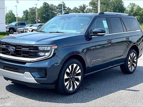 New 2026 Ford Expedition Platinum w/ Driver's Package AWD/4WD image 2