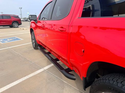 Used 2025 Chevrolet Silverado 1500 LT AWD/4WD image 7