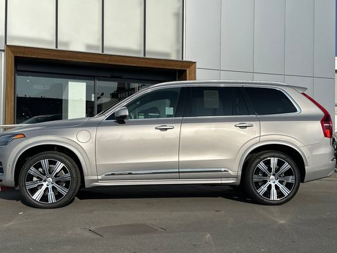 Used 2023 Volvo XC90 T8 Plus w/ Protection Package Premier image 5